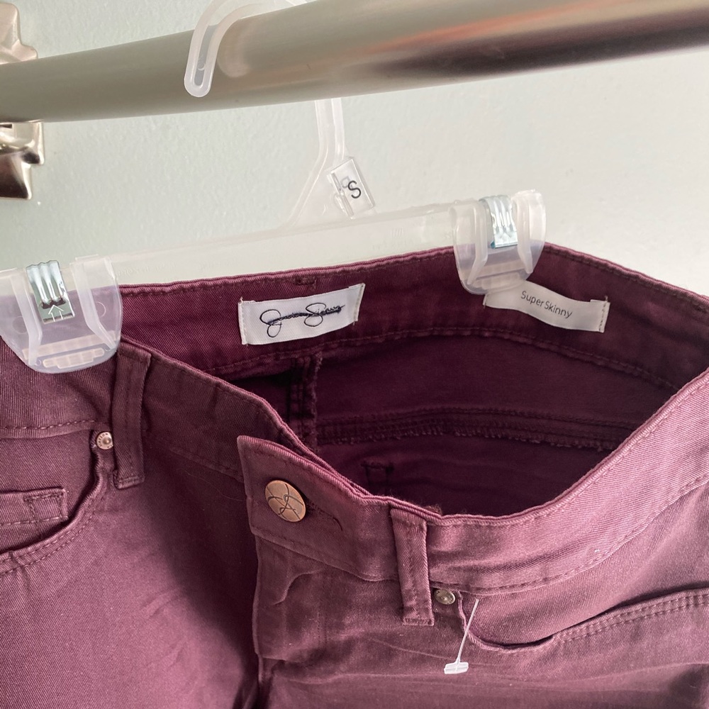 Maroon Jessica Simpson super skinny pants